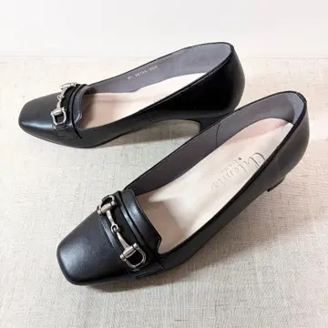 컨디션 최상 DIANA 다이애나 비트 로퍼 힐 펌프스 스퀘어토