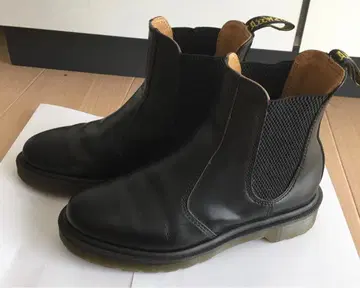 [ 중고 새상품급 ] 닥터마틴 첼시 부츠 블랙 23cm ( UK4)
