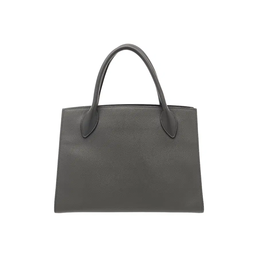 普拉达（Prada）Monochrome Saffiano 中号单肩包，中灰色