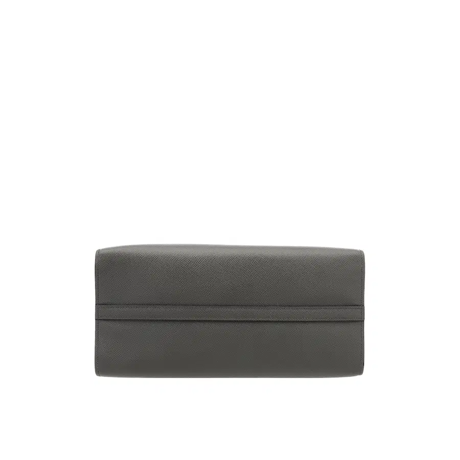普拉达（Prada）Monochrome Saffiano 中号单肩包，中灰色