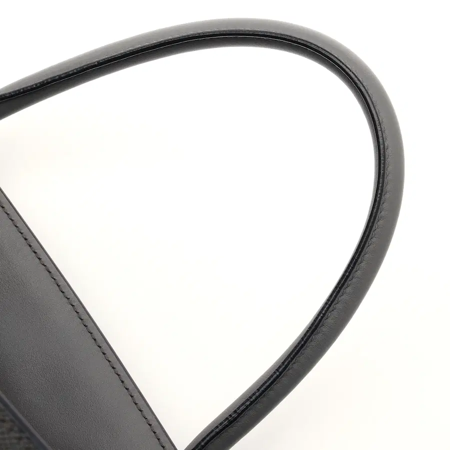 普拉达（Prada）Monochrome Saffiano 中号单肩包，中灰色