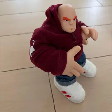 MEZCO 스트릿 아트풍 액션 피규어