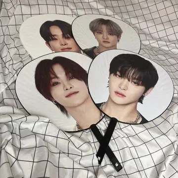 Treasure 지훈 부채 4개 세트