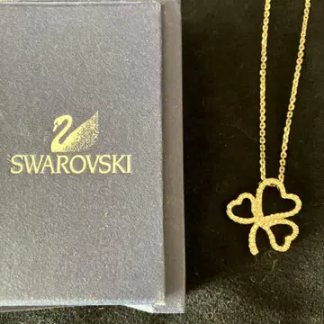 Swarovski 클로버형 목걸이
