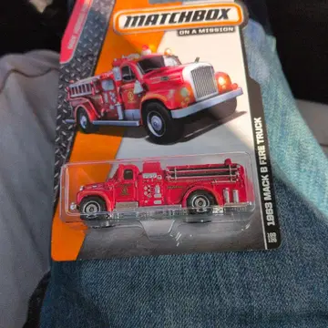 Matchbox 1983 Mack B Fire Truck