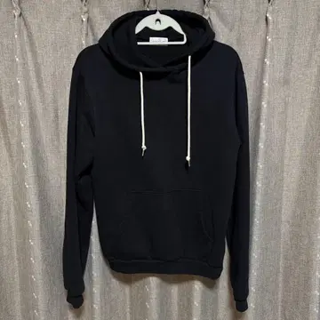 y022304 존 엘리엇 후드티 블랙 포켓 1