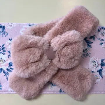 핑크 퍼 리본 머플러