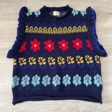 플라워 무늬 네이비 프릴 니트 베스트