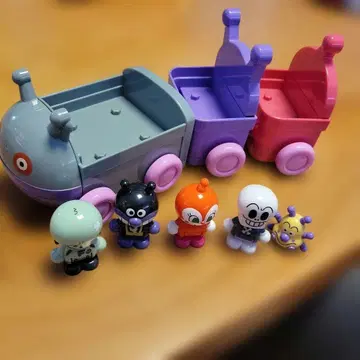 호빵맨 피규어 트레일러 세트