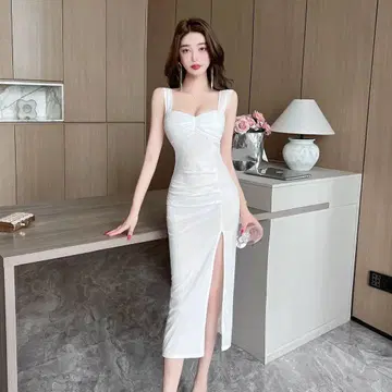 롱 슬릿 드레스 심플하고 세련된 2차 모임이나 파티에 최적