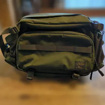 C.C. FILSON CO. 낚시용 가방 올리브 그린