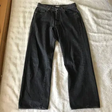 ULTERIOR WASHED SELVEDGE BLACK DENIM