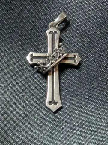 저스틴 데이비스 CROSS WITH CROWN