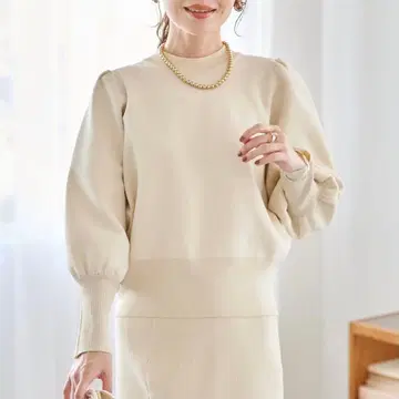 La boutique BonBon 볼륨 슬리브 스폰디쉬 니트