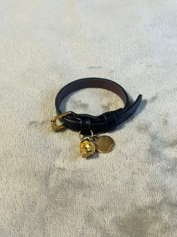 Alexander McQueen 가죽 랩 팔찌 블랙