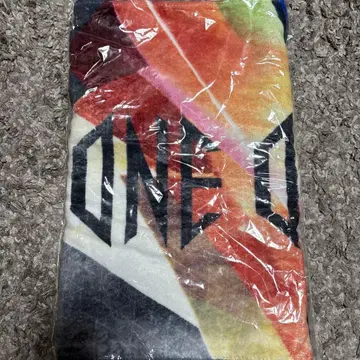 ONE OK ROCK 타월 컬러풀 디자인