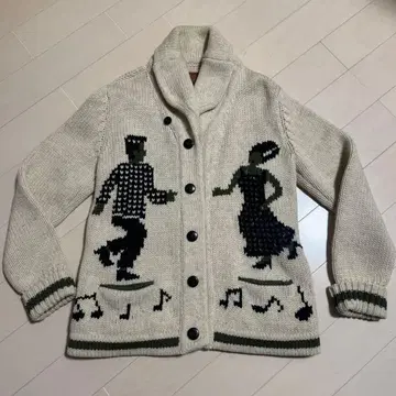 WEIRDO 카우친 스웨터