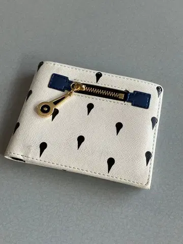 죠죠 x 프리미엄 반다이 콜라보 푸치라니 접이식 지갑