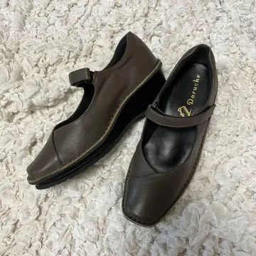 미사용급 [Doruche] 돌체 스트랩 펌프스 웨지솔 통굽