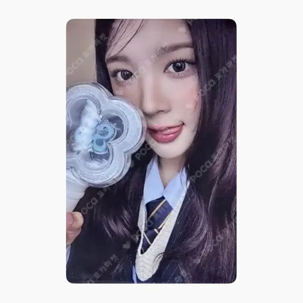 Hearts2Hearts Mega Coffee Limited Edition Photocard #하츠투하츠