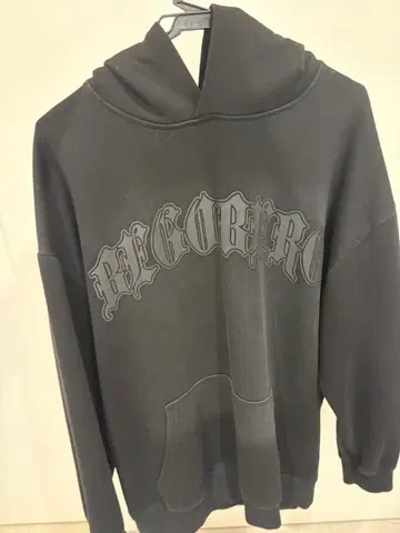 BEGOBEGR 블랙 후드티