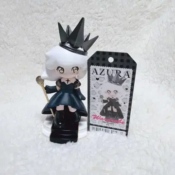 AZURA 옷장 시크릿 피규어 POPMART