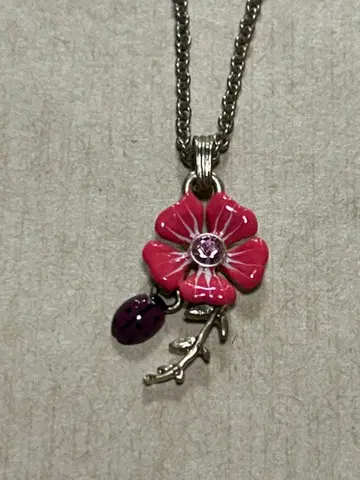 레네레이드 Les Nereides 목걸이 꽃 모티브 핑크