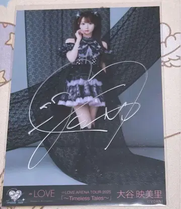 이코러브 오타니 에미리 친필 브로마이드 아레나 투어 2025 블랙 의상