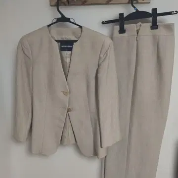 조르지오 아르마니 베이지 셋업 40