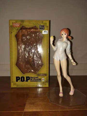 원피스 P.O.P 나미 피규어