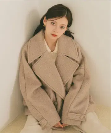 [ 새상품급 ] 부클레 빅 칼라 코트