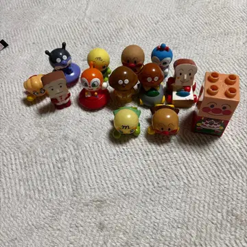 호빵맨 피규어 세트 12개 + 블록