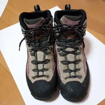 등산화 트레킹 슈즈