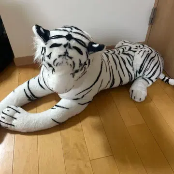 화이트 타이거 봉제 인형