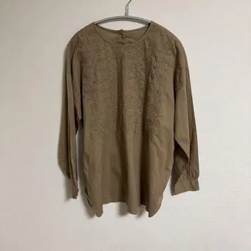 메종드소일 자수 백 버튼 셔츠