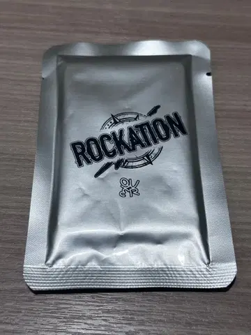 QWER ROCKATION 월드 투어 트레이딩 카드 포토 카드 팩 미개봉