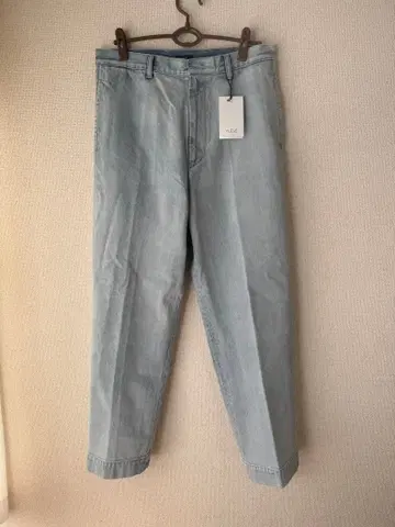 YLEVE 아이스 블루 배기 데님