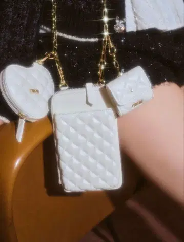 FURFUR 퀼팅 3 SET 멀티 숄더 WHT 폰 홀더 화이트