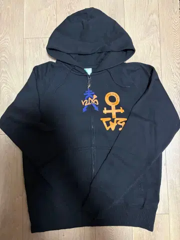 카세트 플레이어 집업 후드티