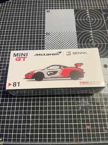 MINI GT 맥라렌 세나 오렌지/화이트