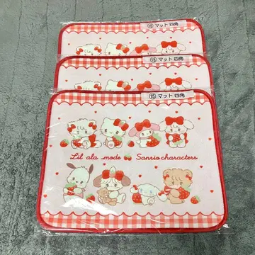 릴루아모드 x 산리오 제일복권 15 사각 매트