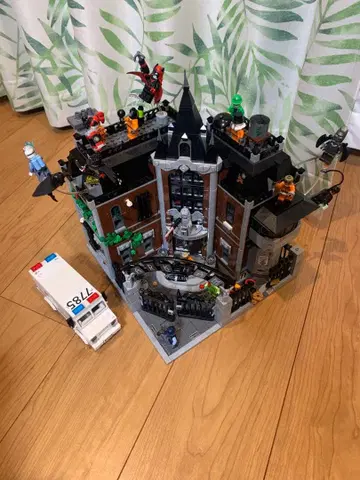 LEGO ARKHAM ASYLUM 아캄 어사이럼 배트맨 76300