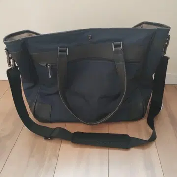 Victorinox 네이비 토트백 숄더백