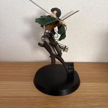 진격의 거인 프리미엄 피규어 '리바이'