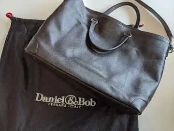 새상품급 다니엘&밥 가죽 비즈니스 백 - ROCCINNA IDRIS