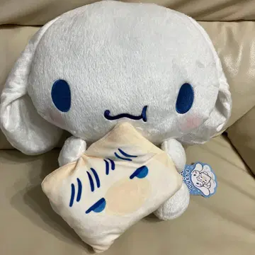 한펜 군 시나모롤 콜라보 봉제 인형