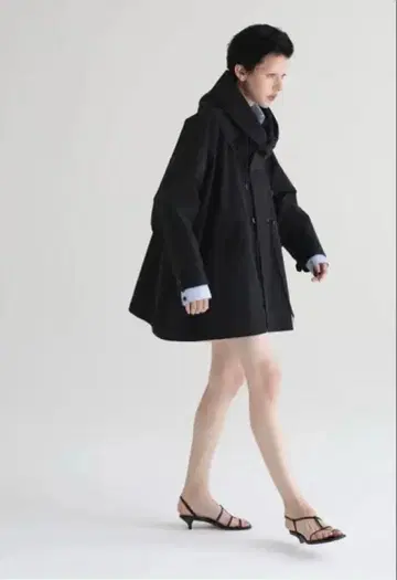 VACHEMENT 태피터 모즈 코트 블랙