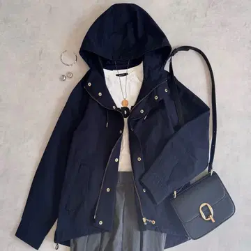 한정 가격 인하 새상품급 어반 리서치 마운틴 후드티 네이비 골드 버튼