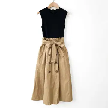 새상품급 유니버셜 뮤즈 도킹 원피스 리브 티셔츠 트렌치