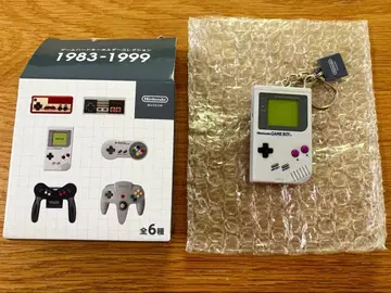 닌텐도 뮤지엄 게임 하드 키링 게임보이